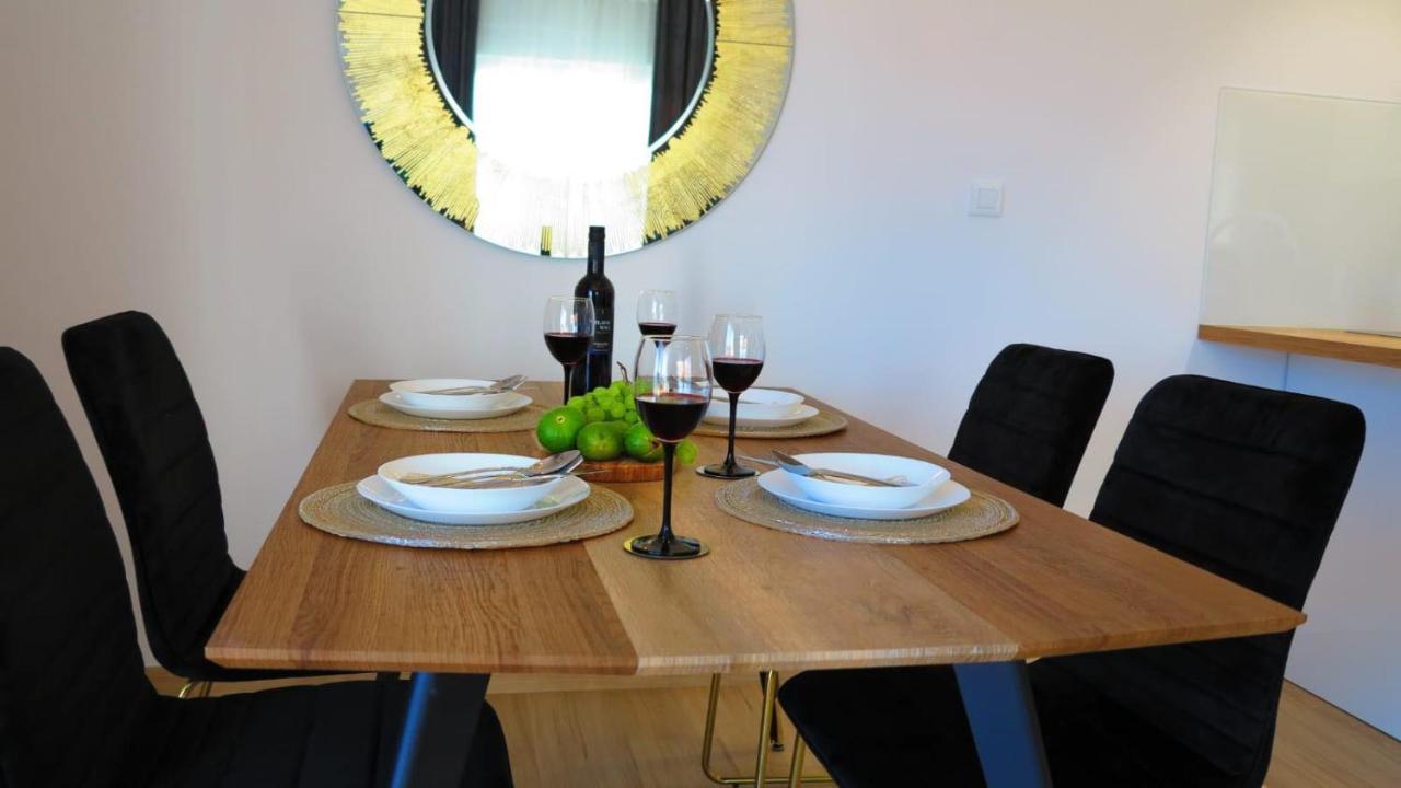 Casari Rooms & Apartments สปลิท ภายนอก รูปภาพ