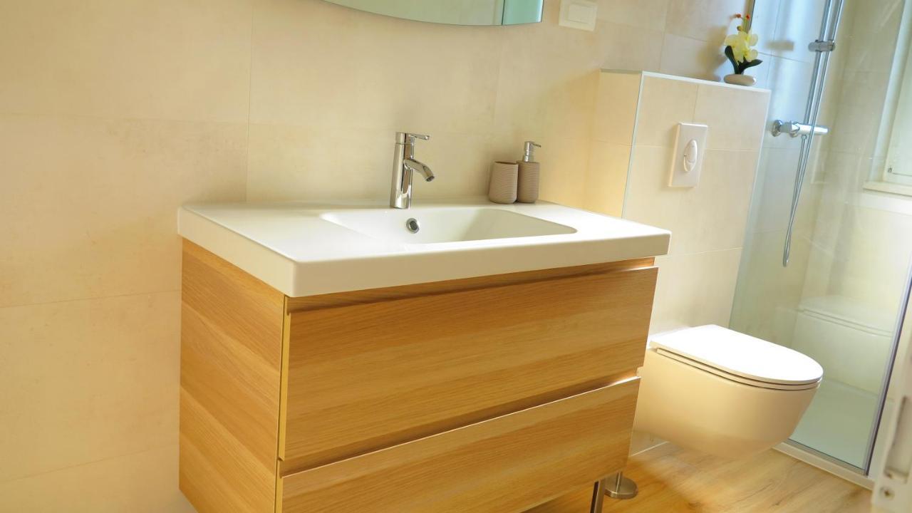 Casari Rooms & Apartments สปลิท ภายนอก รูปภาพ